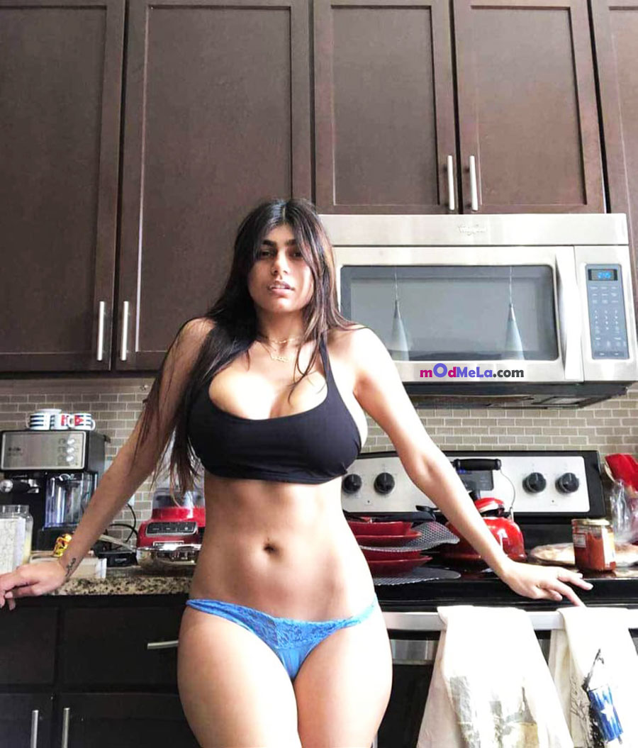Mia Khalifa in Kitchen pose